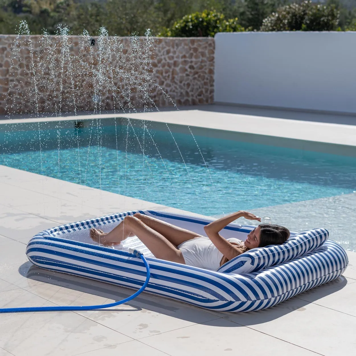 Piscina inflable con aspersor – SACHA - Image 2